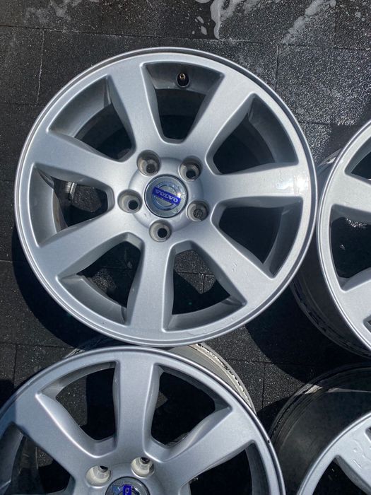 Felgi aluminiowe Volvo 5x108 R16 7J Et50 Otw 63.4 B18