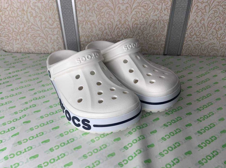 Крокси жіночі та чоловічі білі Crocs bayaband 38 39 40 43 розмір