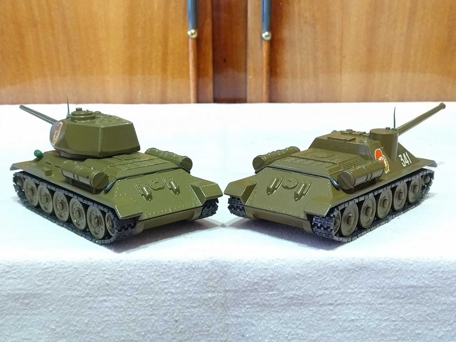 Танк Т-34 Модель 1:43 Танк СУ-100 М1:43