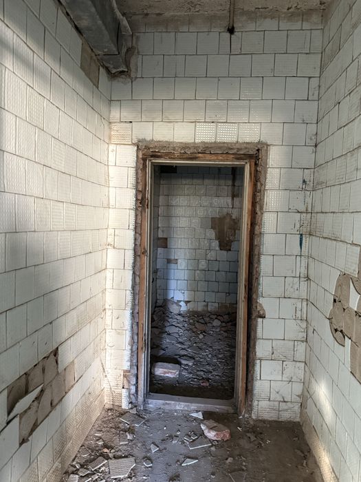 Комерційне приміщення(колишня баня) м.Мостиська , центральна частина