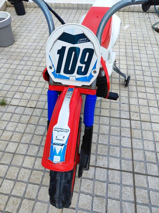 Mota infantil a bateria