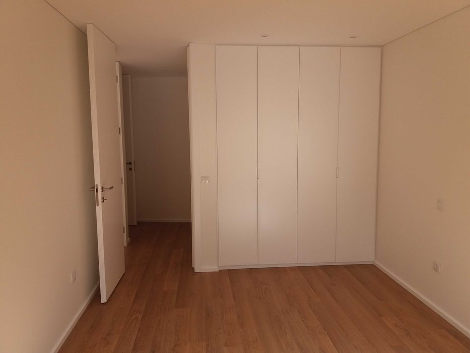 Arrenda-se Apartamento T2 no Edifício Alto da Vila