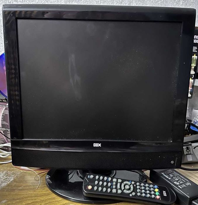 продам телевізор DEX LCD TV 12v