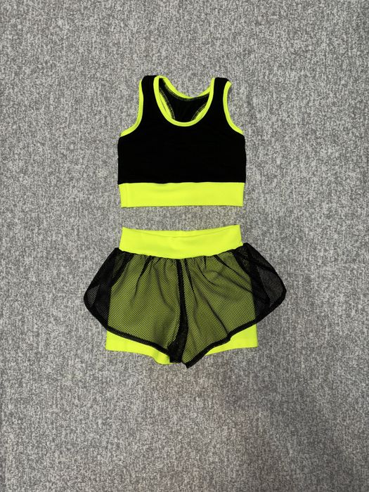 Топ и шорты  для художественной гимнастики. Одежда для гимнастики