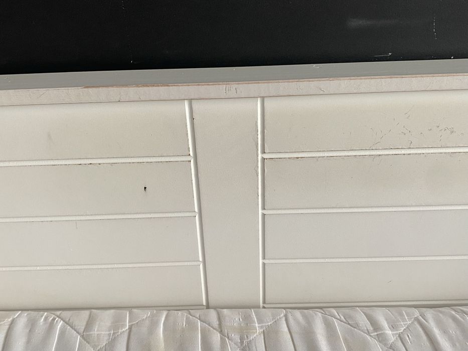 Łozko rozkładane z oparciem