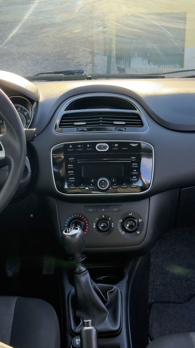 Fiat Punto 1.2 Versão: City | Gasolina Viatura Nacional | Ano 2017
