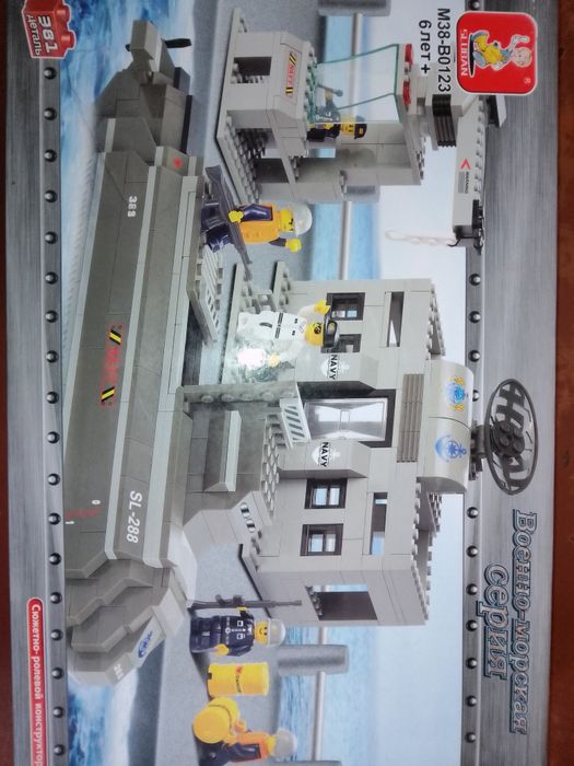 Конструктори Лего (Джип, бульдозер, будинок)