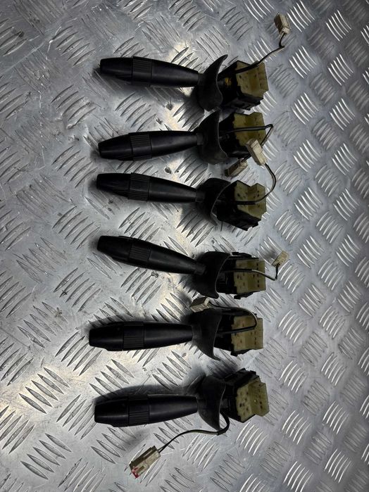 Переключатель стеклоочистителя дворников Daewoo Nubira 96271606