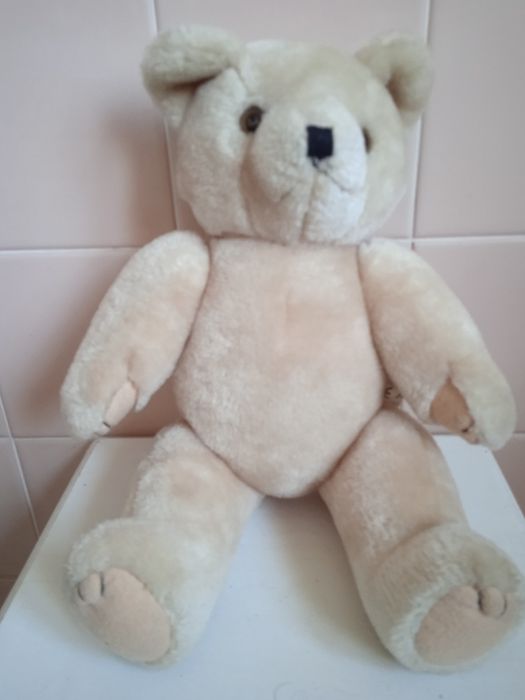 Miś pluszowy  wys. 35 cm beżowy niemiecki nowy