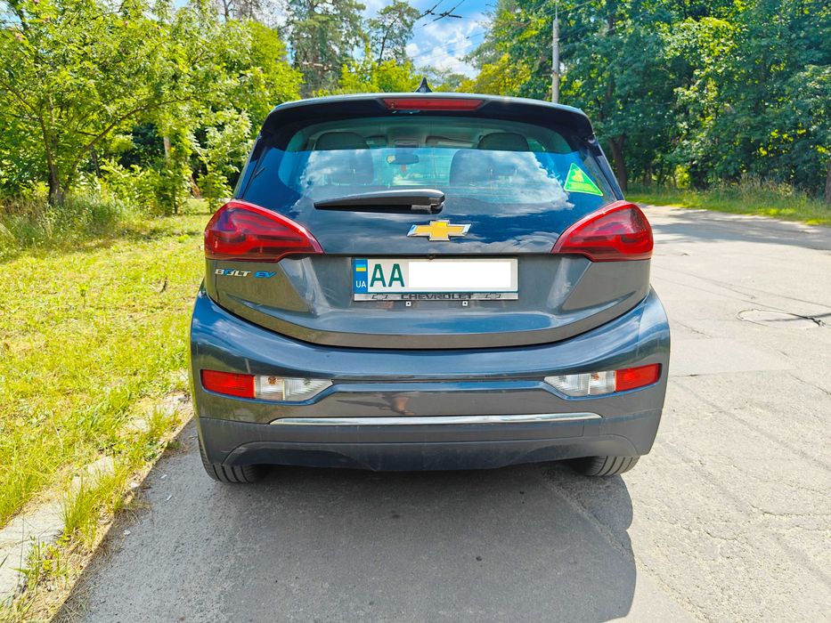 Chevrolet Bolt EV 2017 64 кВт