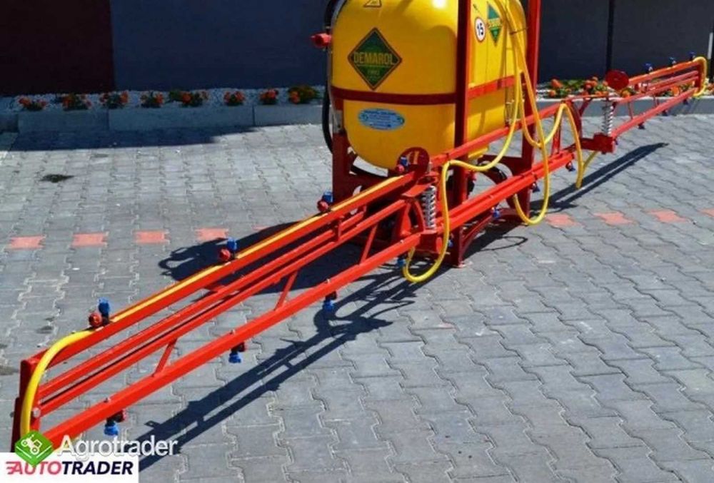 Opryskiwacz zawieszany 300 L