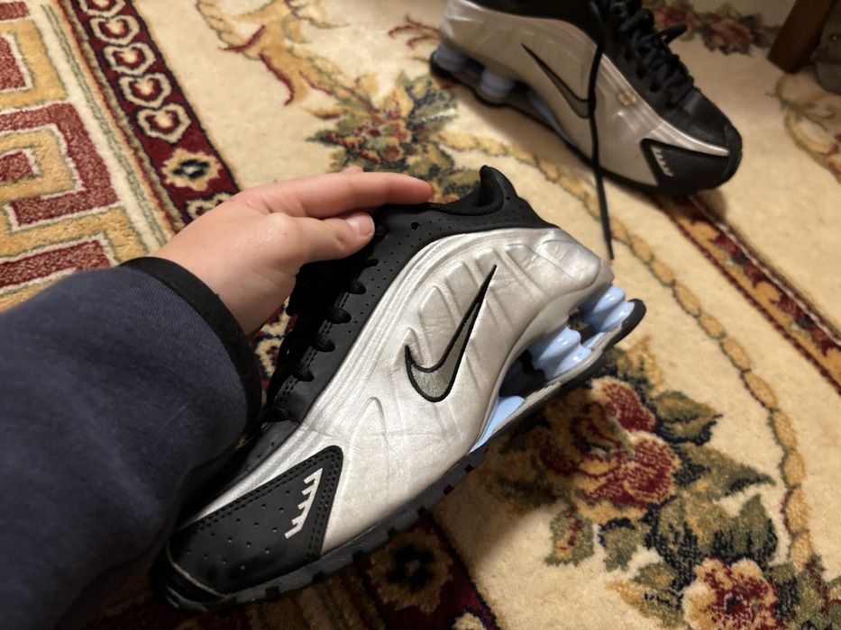 Nike shox r4 дуже зручні для носки