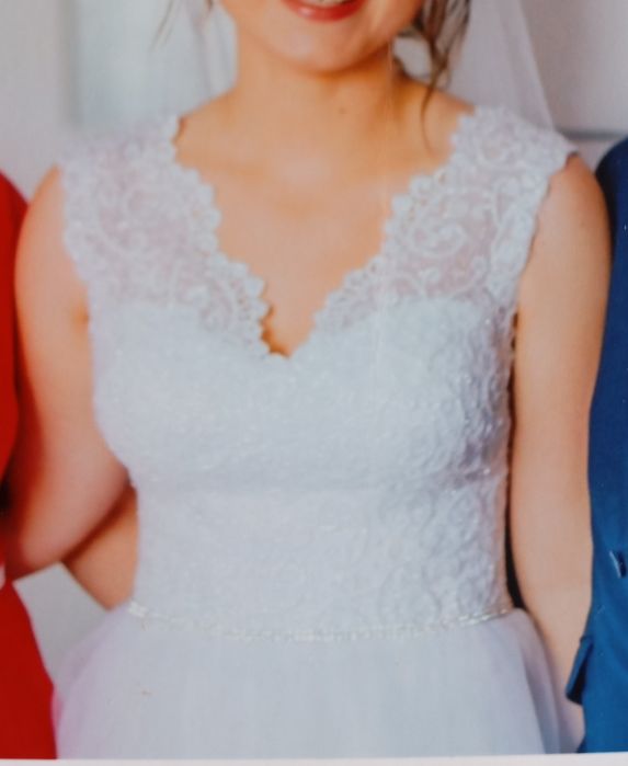 Suknia ślubna literka A