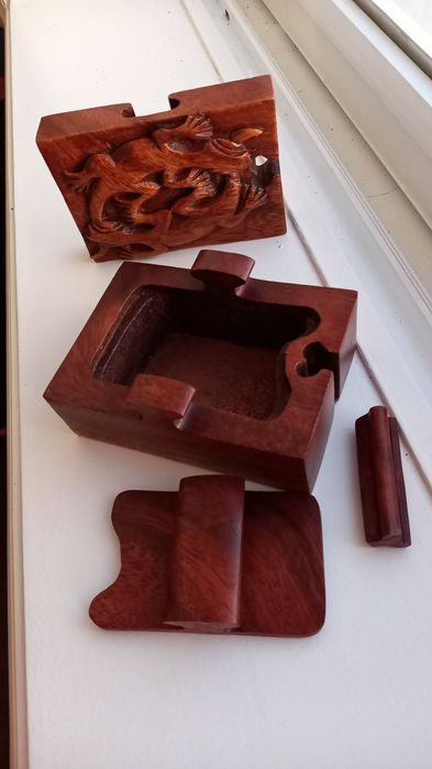 Caixa de madeira handmade com lagartos