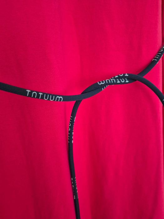 Sukienka Tatuum malinowa M