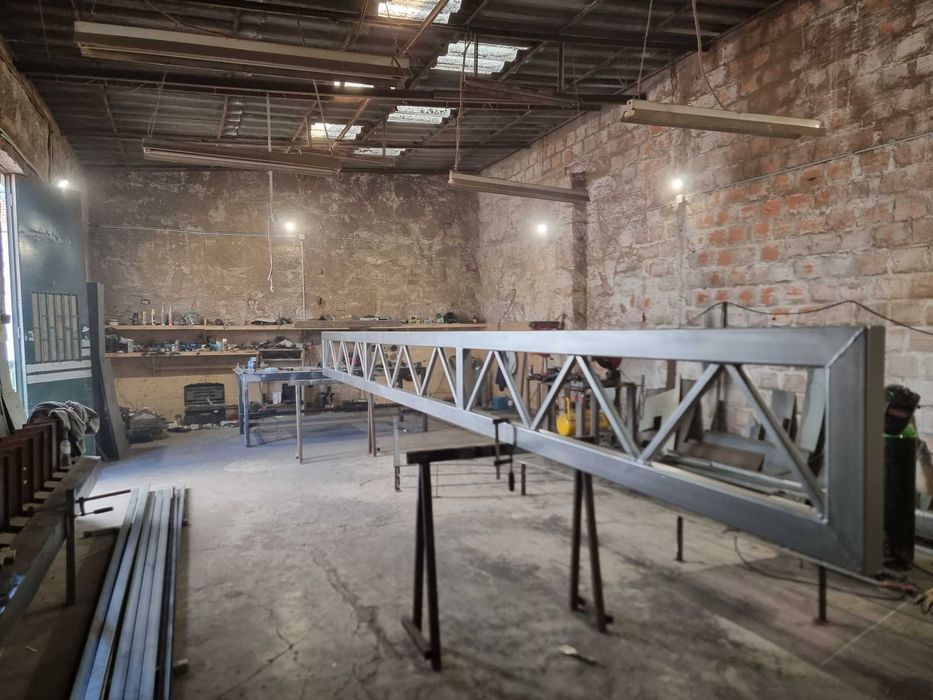 Serralharia/ Serralheiro/fabrico