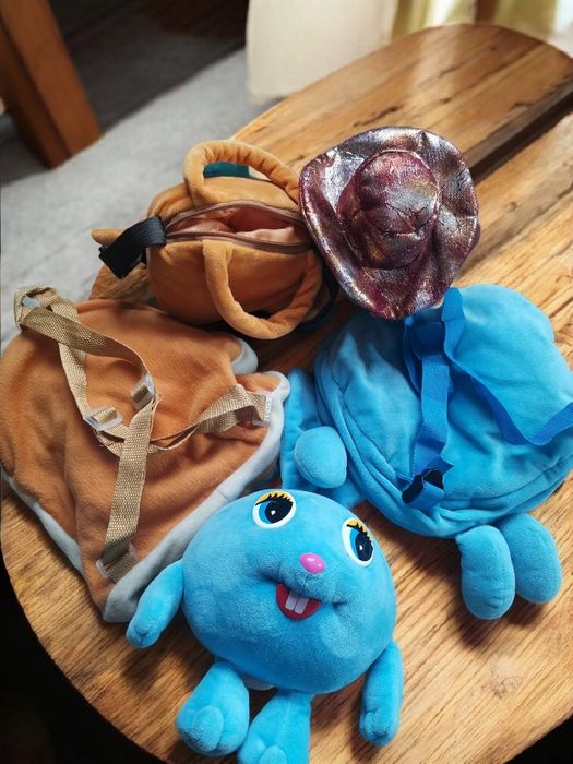 Продам лотом іграшки рюкзаки або окремо.