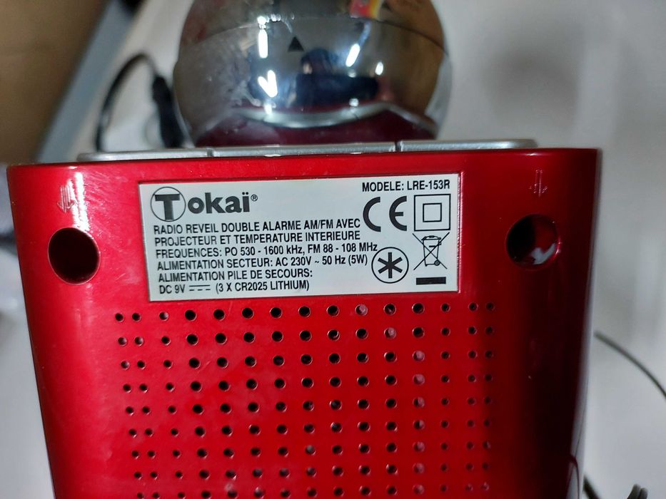 Радіо годинник Tokai LRE 153 R з проектором і градусником б.у.