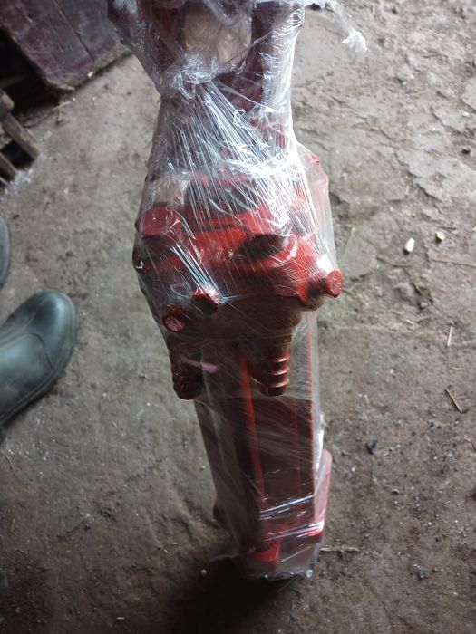 Продам гідроцилінр ЦС-75