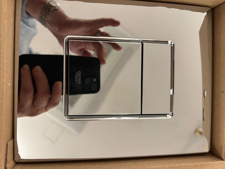 2 Descarregadores de autoclismo  Grohe