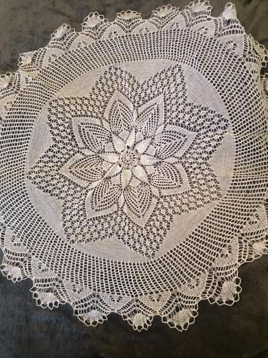 Serwetka dziana ręcznie 100cm