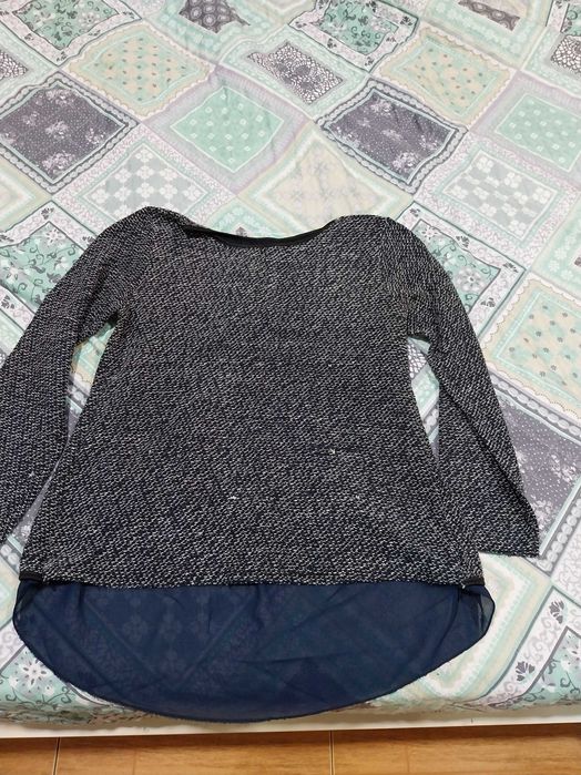 Roupa camisolas como novas