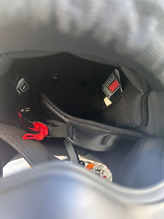 Capacete novo Harley Davison preto impecável