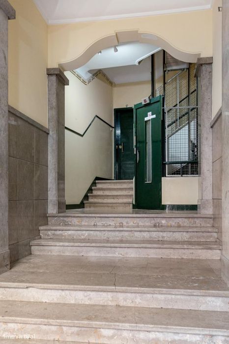 Quarto - localizado em Picoas Lisbon