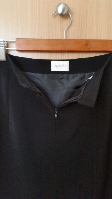 Czarna elegancka długa spódnica rozmiar 40