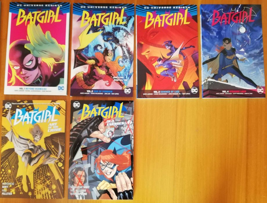 Livros DC Comics Batwoman Batman Catwoman e Batgirl