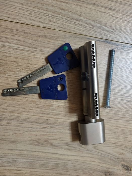 Циліндр Mul-T-Lock 76 мм  ключ/тумблер 2 кл