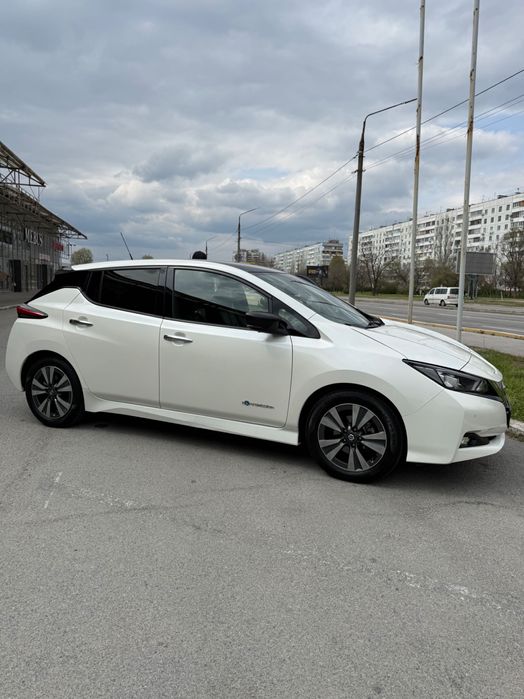 Продам своє авто Nissan Leaf 2 40кВт