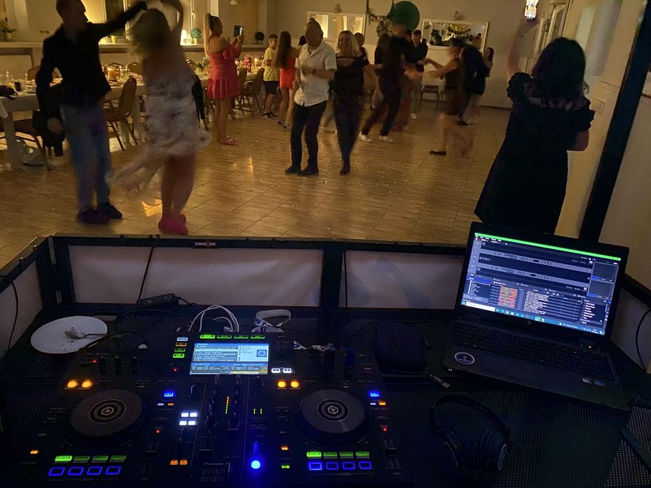 Obsluga imprez okolicznościowych - DJ na Twoją impreze