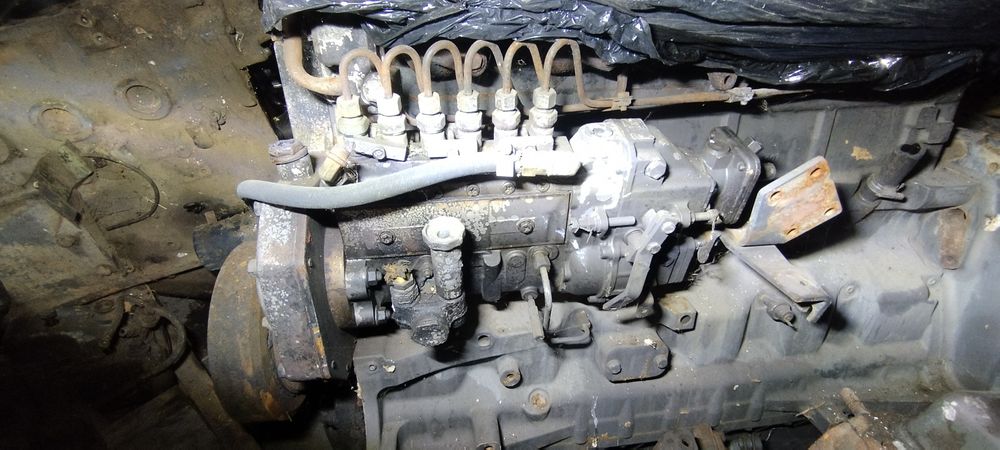 Silnik John Deere 6 cyl Turbo Renault Ares