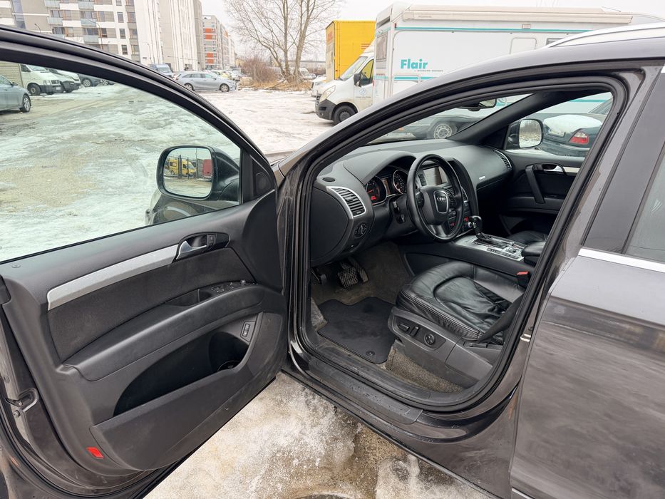 Audi Q7 3.0TDI 7 osobowa