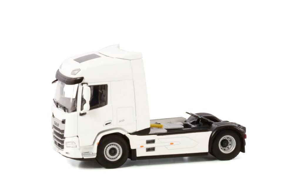 WSI DAF XD 4x2 1/50