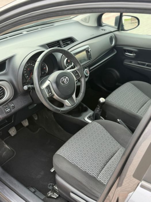 Vendo Toyota Yaris em ótimo estado