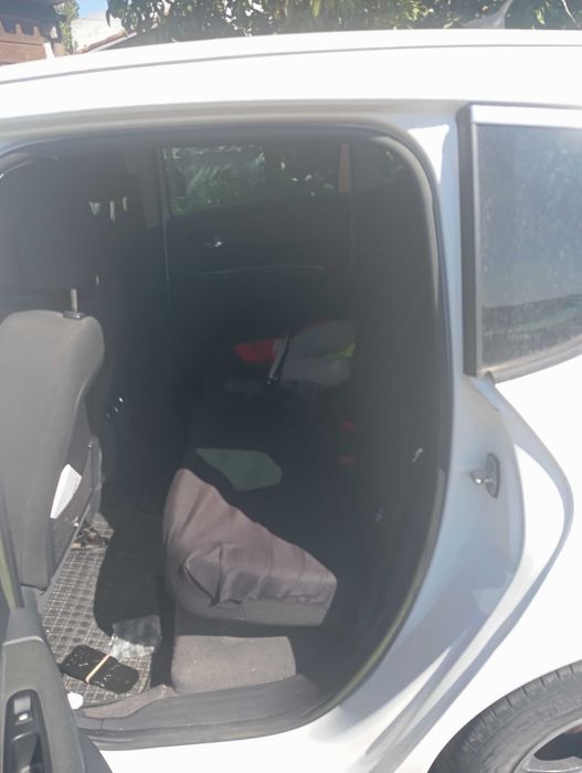 Peugeot 3008 híbrido batido