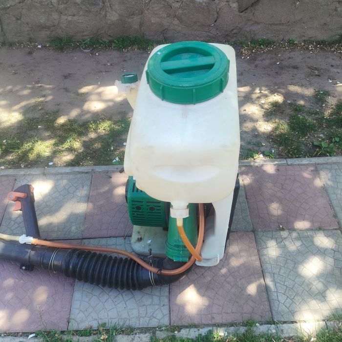 Мотооприскувач оприскувач iron angel