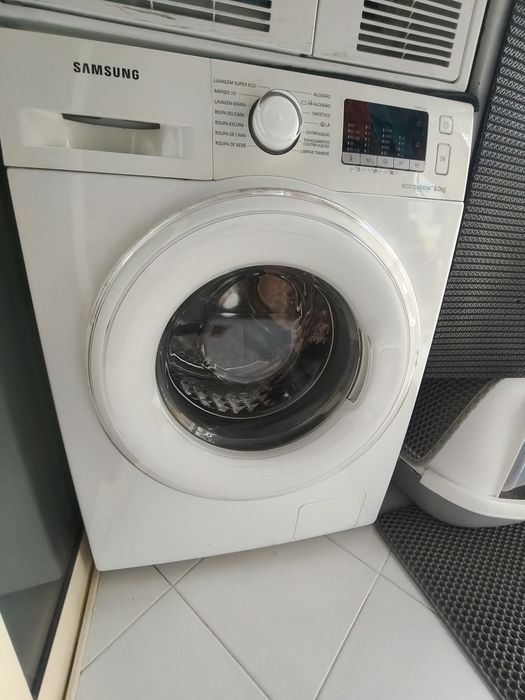 Máquina de lavar roupa Samsung