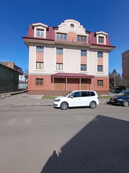 Продам нежитлове приміщення! Р-н. Пивзавод! Фасадне!