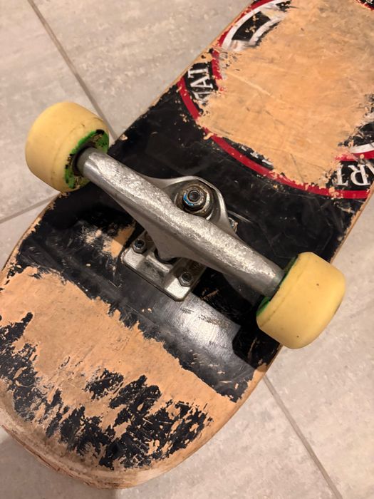 skate 8 com trucks independent