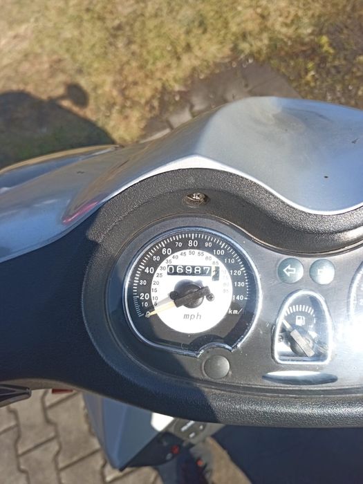 Skuter 125  z2008 roku