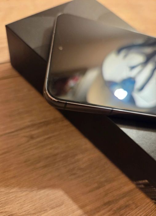 Samsung Galaxy S22 5G 256GB / 8GB – Preto (Com Caixa)