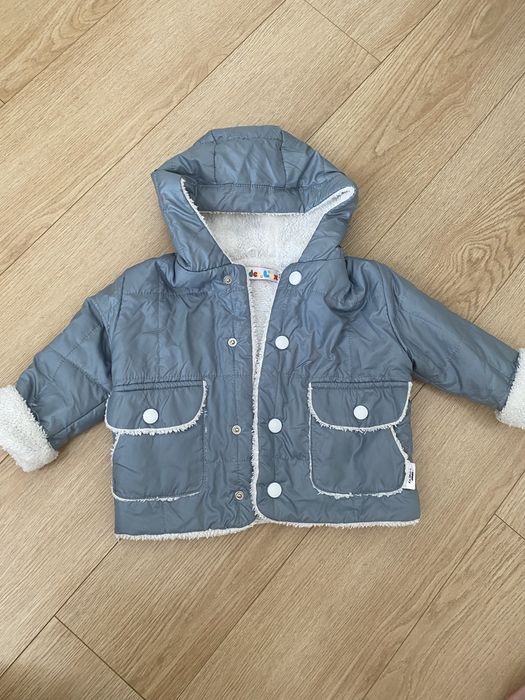 Весняна курточка для дівчинки