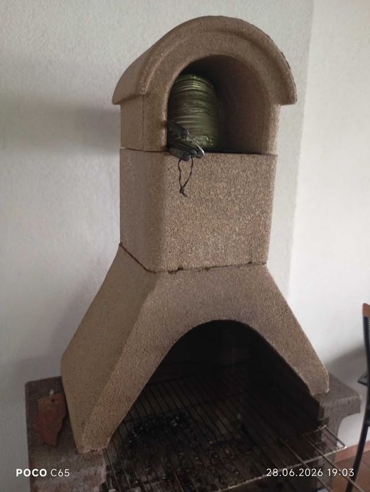 Grill ogrodowy betonowy