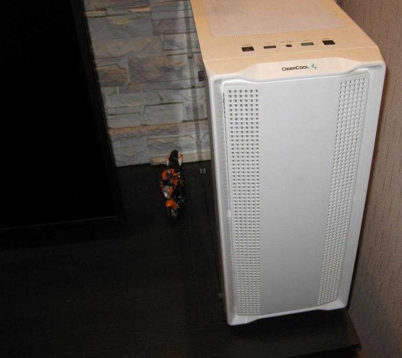 Корпус Deepcool CC560 V2 Tempered Glass