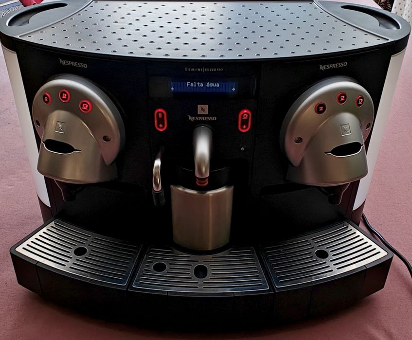 Nespresso Gemini CS 220 PRO