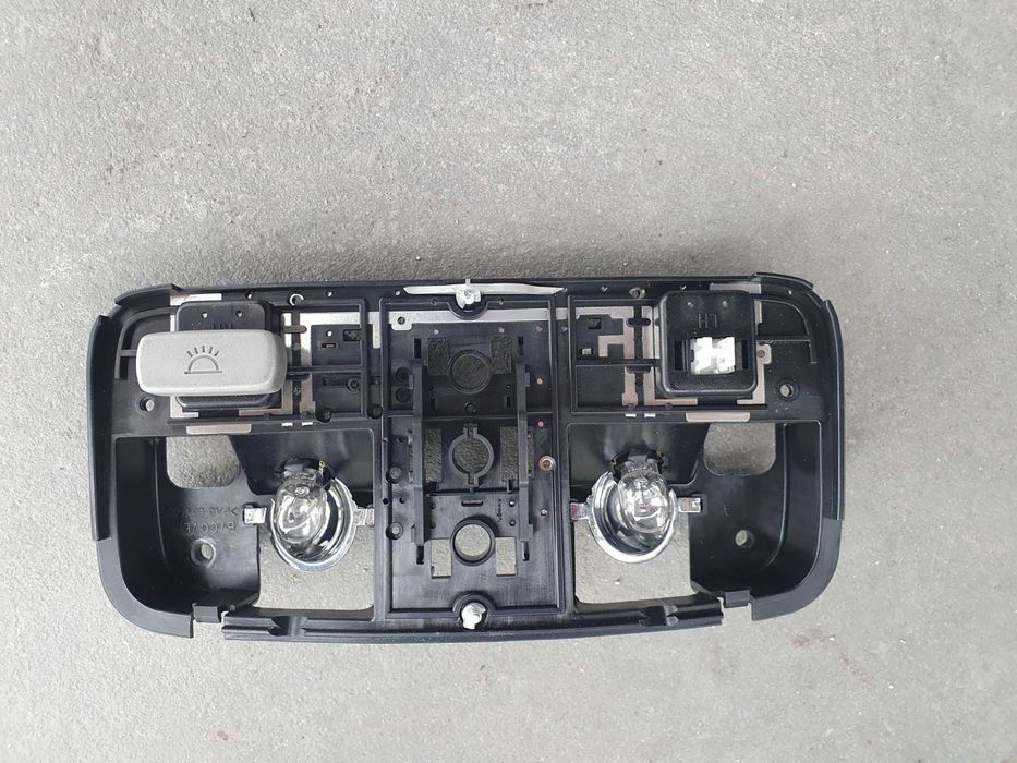 Продам скло та інше для штурманського плафона Хюндай Туксон