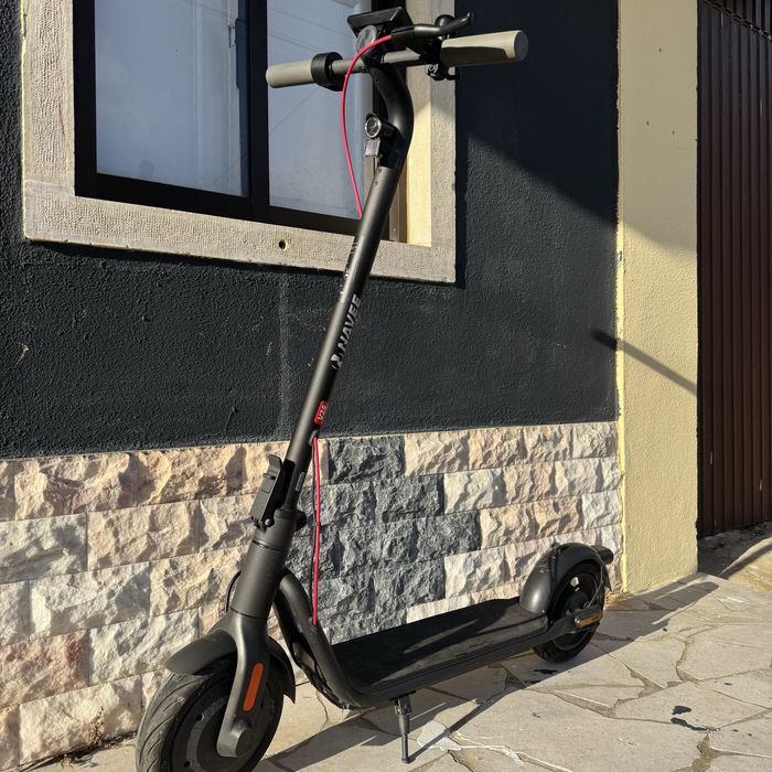 Trotinete eletrico NAVEE V25